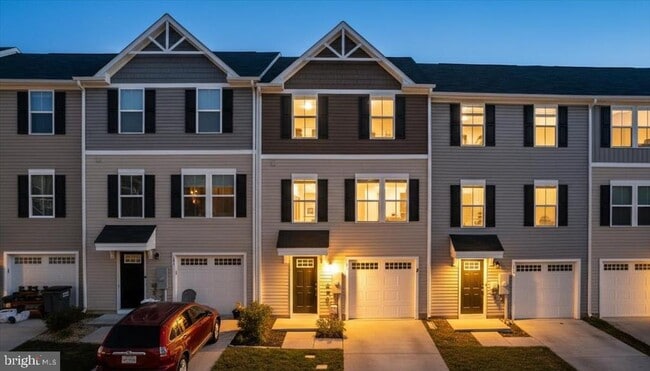 Building Photo - 109 Lance Wy