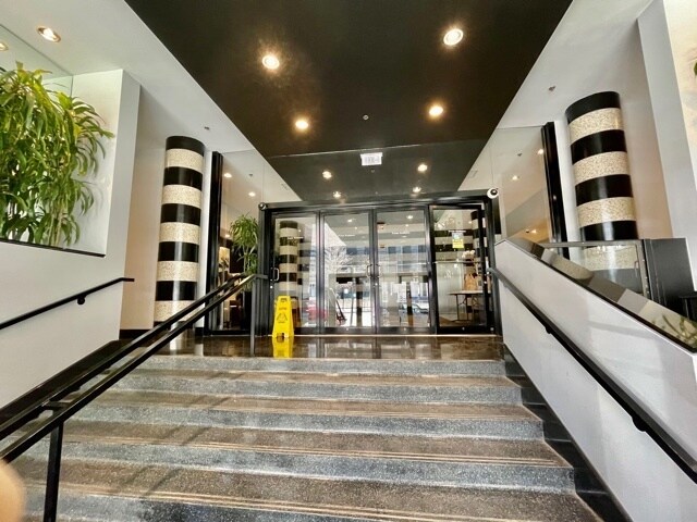 Foto del edificio - 130 S Canal St