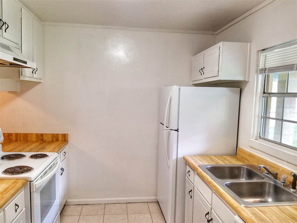 Foto principal - 740 E Brevard St