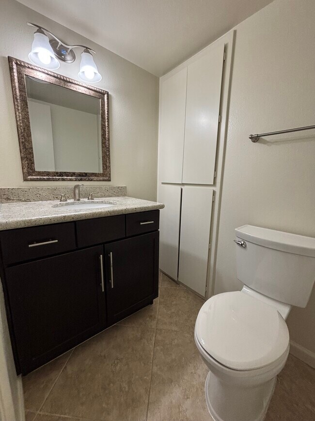 Foto del edificio - 5841 N Granite Reef Rd