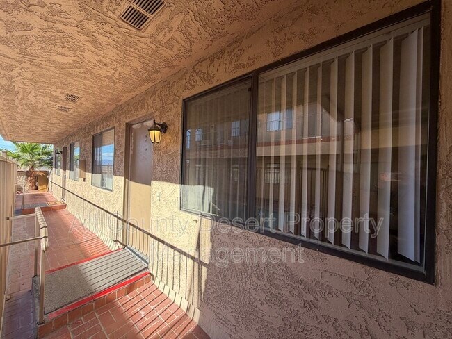 Building Photo - 13079 Eliseo Rd