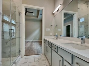 Building Photo - 6347 Paddington Bnd Dr