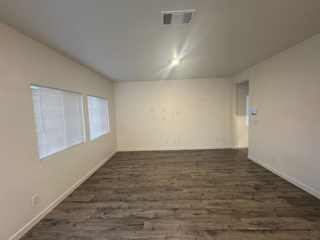 Building Photo - 432 Summer Triangle