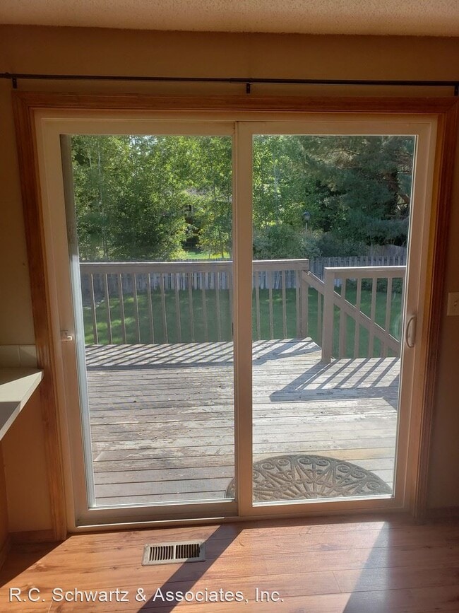 Building Photo - 4 br, 2 bath House - 3421 S. Glenn Rd.