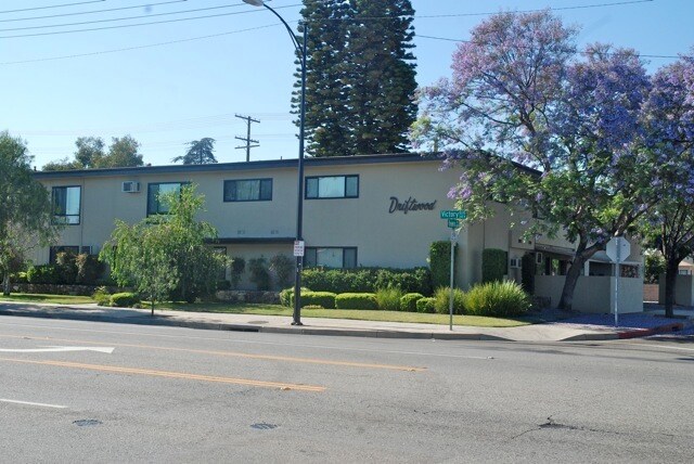 Primary Photo - 2601 W Victory Blvd