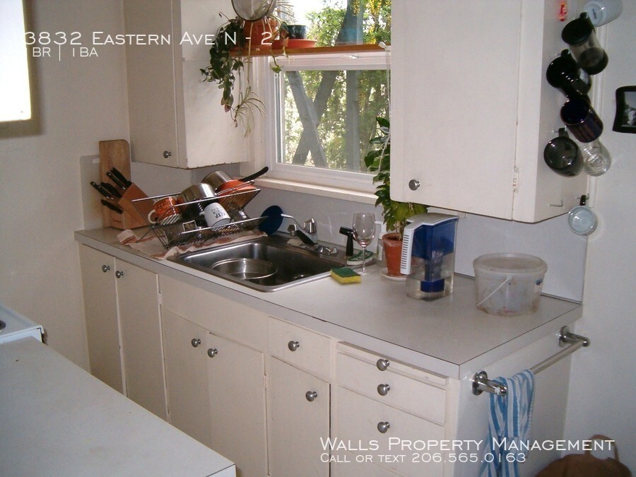 Foto principal - 3832 Eastern Ave N