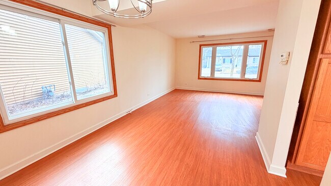 Building Photo - 503 Harbor Terrace