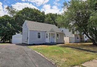 Building Photo - 405 Ruth St