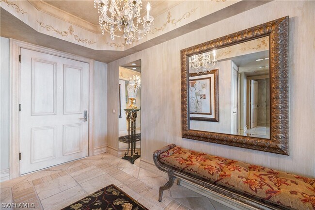 Building Photo - 8231 Bay Colony Dr