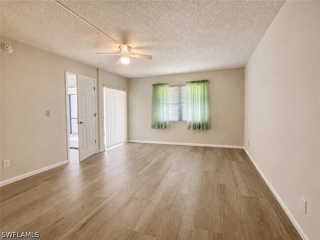 Foto del edificio - 1782 Imperial Golf Course Blvd