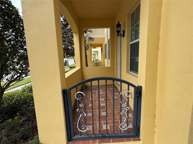 Building Photo - 11902 Lorenza Ln