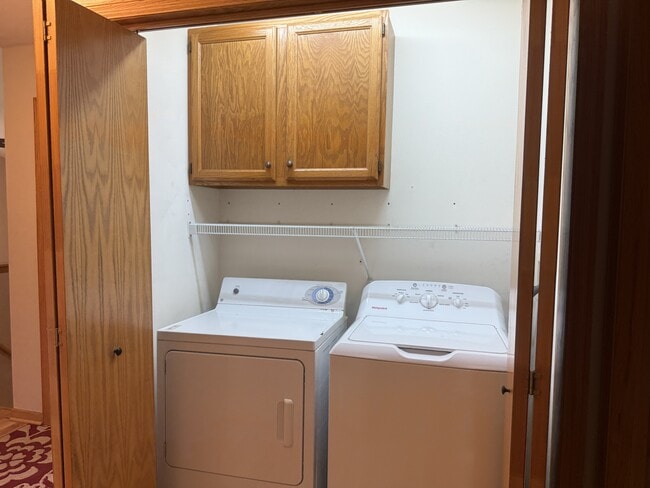 Building Photo - 2701-2703 N Wuthering Hills Dr