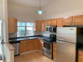 Building Photo - 46-170-170 Ohala St