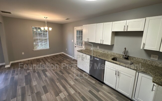 Foto del edificio - 4428 Guildhall Dr