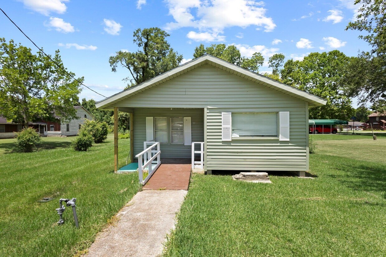 Foto principal - 655 N 2nd St