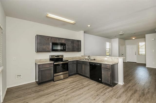 Building Photo - 8320 Yaupon Holly Trl