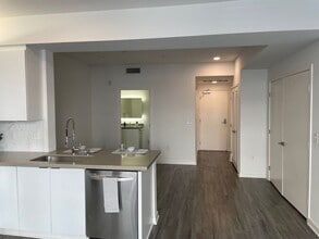 Interior Photo - Canvas LA