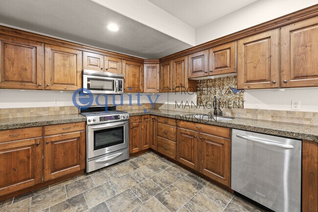 Building Photo - 248 E 13800 S