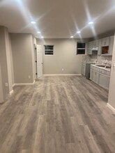 Building Photo - 1513 Mayland St