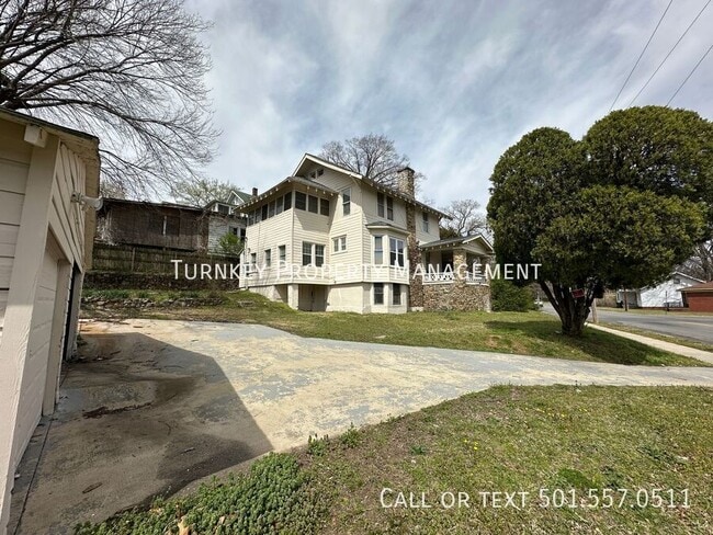 Building Photo - 1501 W 22nd St