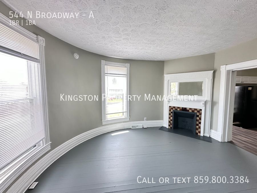 Primary Photo - Newly Remodeled 1 Bedroom Move in Special!...