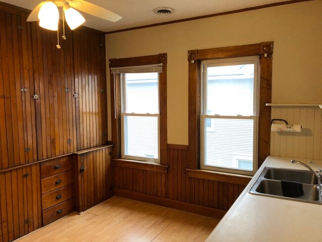 Kitchen Storage - 29 Royce St