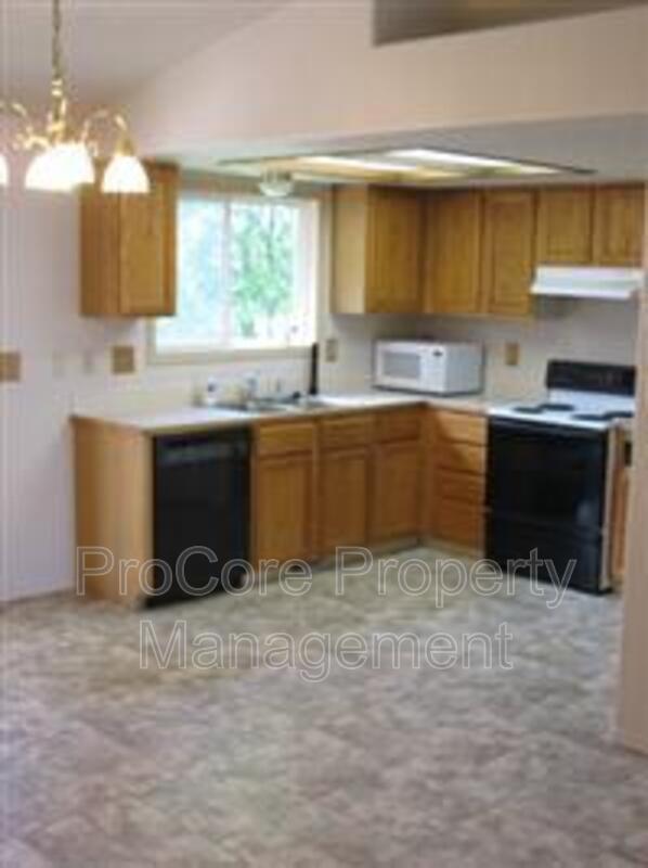 Building Photo - 1728 Silver Loop