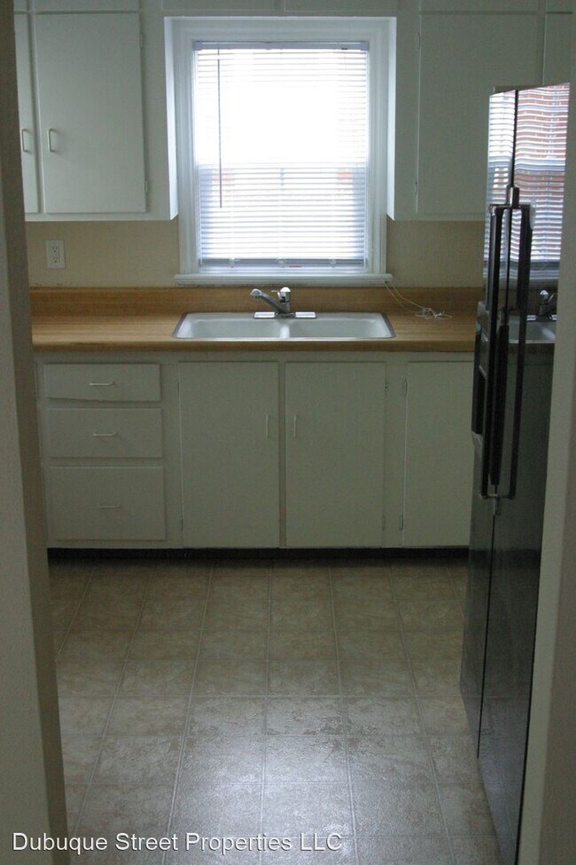 Building Photo - 2 br, 1 bath House - 1228 Loomis Ave