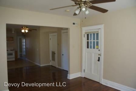 Foto del edificio - 4167-412W W Pine Blvd