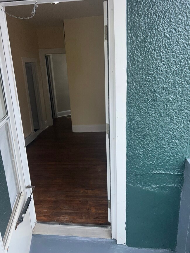 Foto del edificio - 271 Claremont Ave