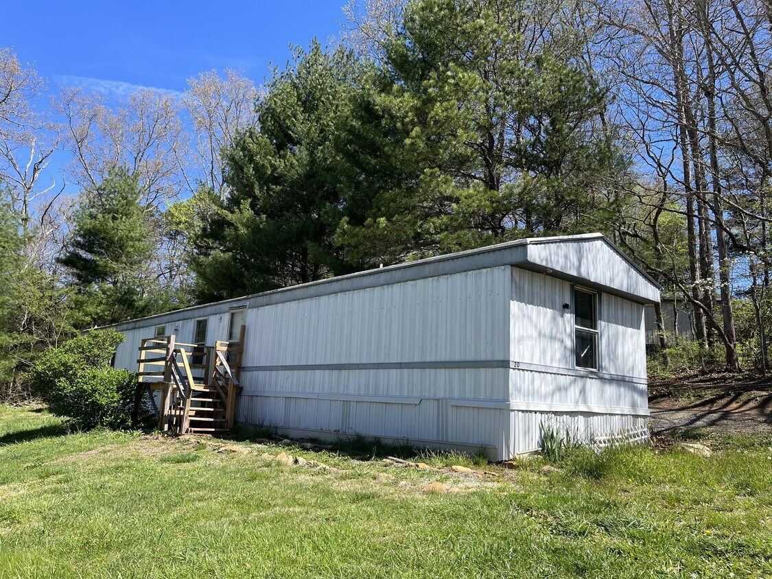 20 N Becky Ln, Fairview, NC 28730 House Rental in Fairview, NC