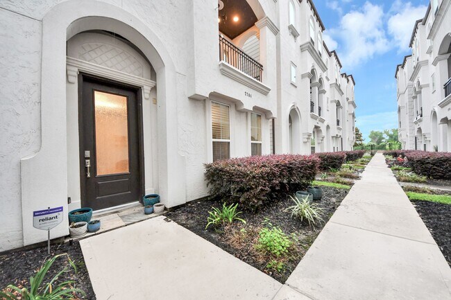 Foto del edificio - 2704 Freund St