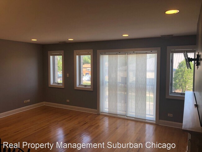 Building Photo - 2 br, 2 bath House - 7507 W Irving Park Rd #2