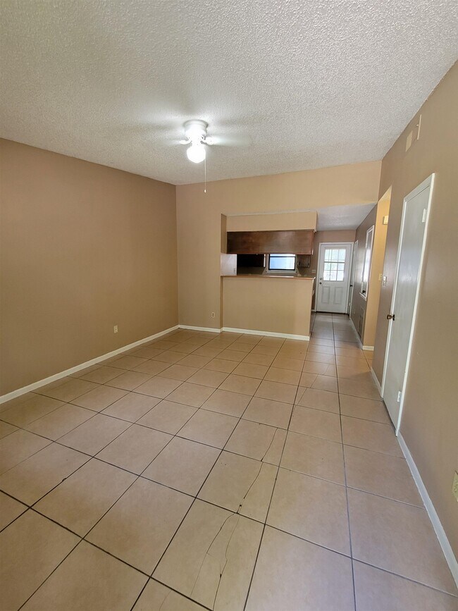 Foto del edificio - 5392 Dawn Ct