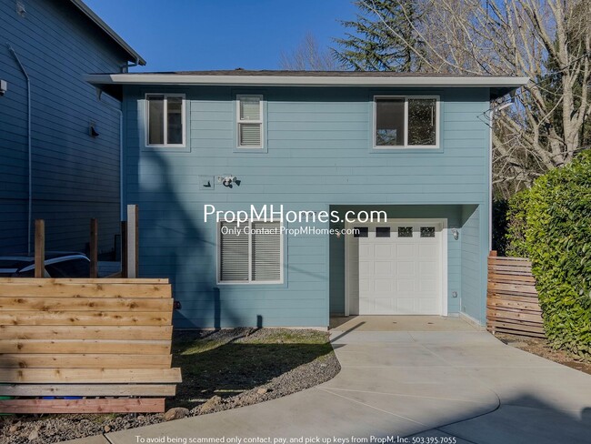 Building Photo - Brand New Two Bedroom Charmer in Lents!