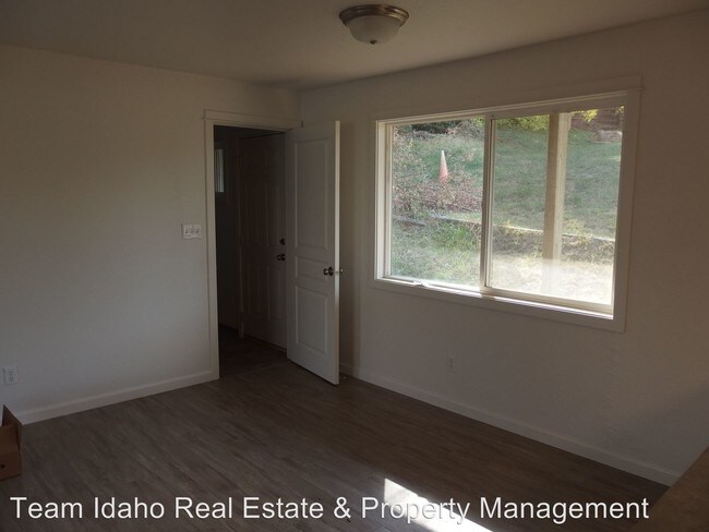 Foto del edificio - 433-433 Indian Hills Dr