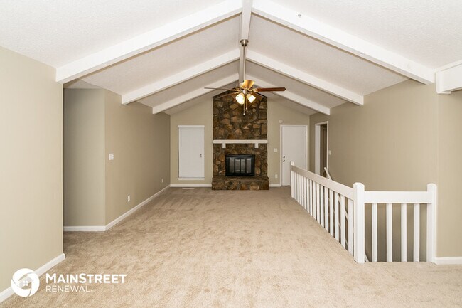 Building Photo - 28 Moonglow Dr