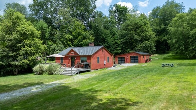 Building Photo - 114 Lakeside Dr