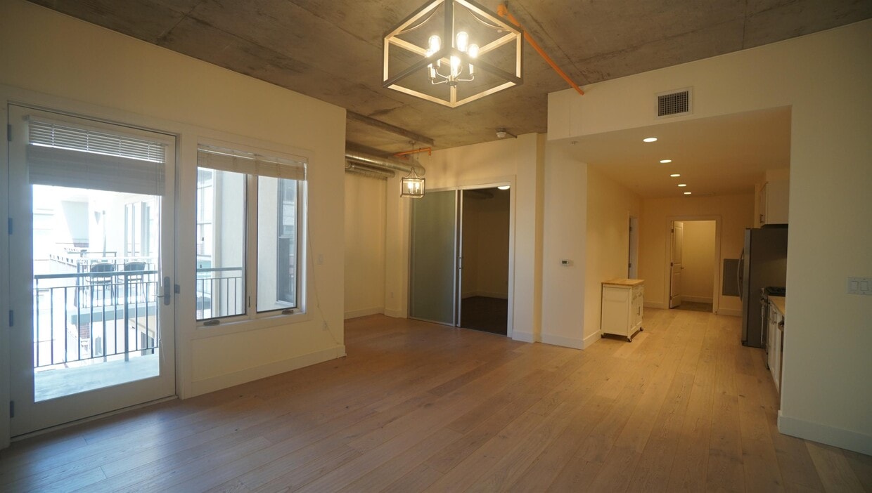 Photo - 3301 Arapahoe Ave (Boulder, CO)
