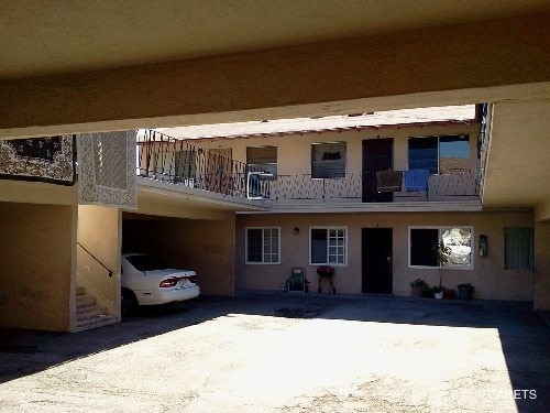 Building Photo - 3916 Bell Ave