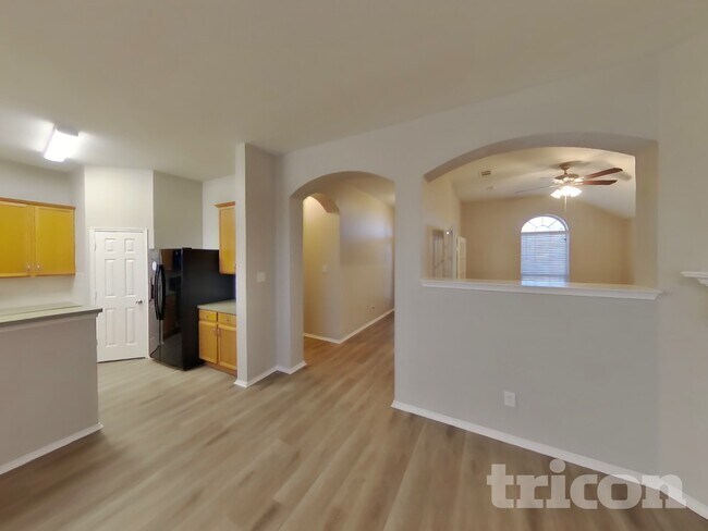 Foto del edificio - 2109 Pecan Creek Dr