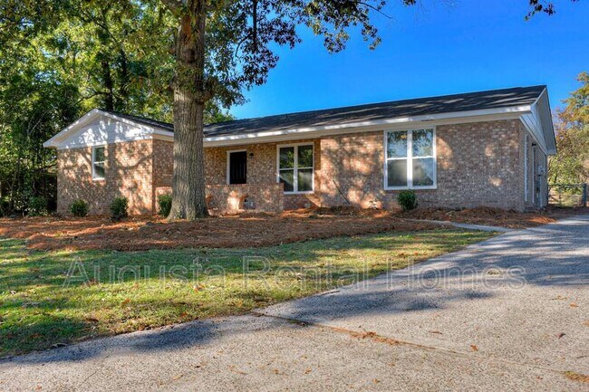 Building Photo - 121 Sunnywood Dr