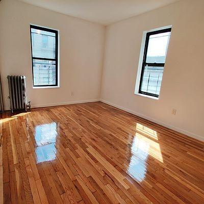 Foto del edificio - 1 bedroom in BRONX NY 10452