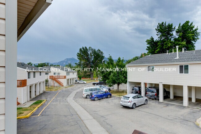 Foto del edificio - 3790 Iris Ave