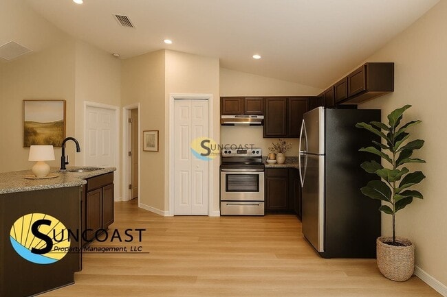 Building Photo - 10 Spruce Pl