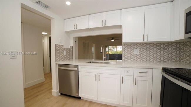 Building Photo - 4291 NW 9th Ave