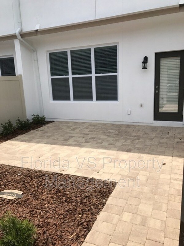 Foto del edificio - 11642 Water Run Alley