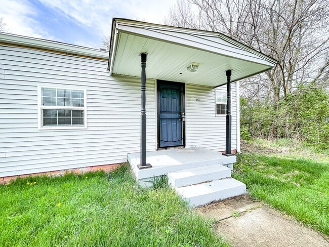 Foto del edificio - 2846-2846 Dr Andrew J Brown Ave
