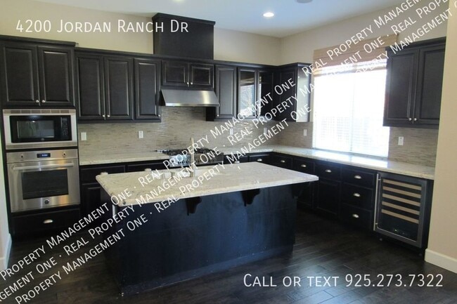 Foto del edificio - 4200 Jordan Ranch Dr