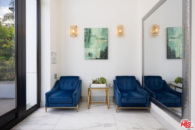 Foto del edificio - 1237 S Holt Ave